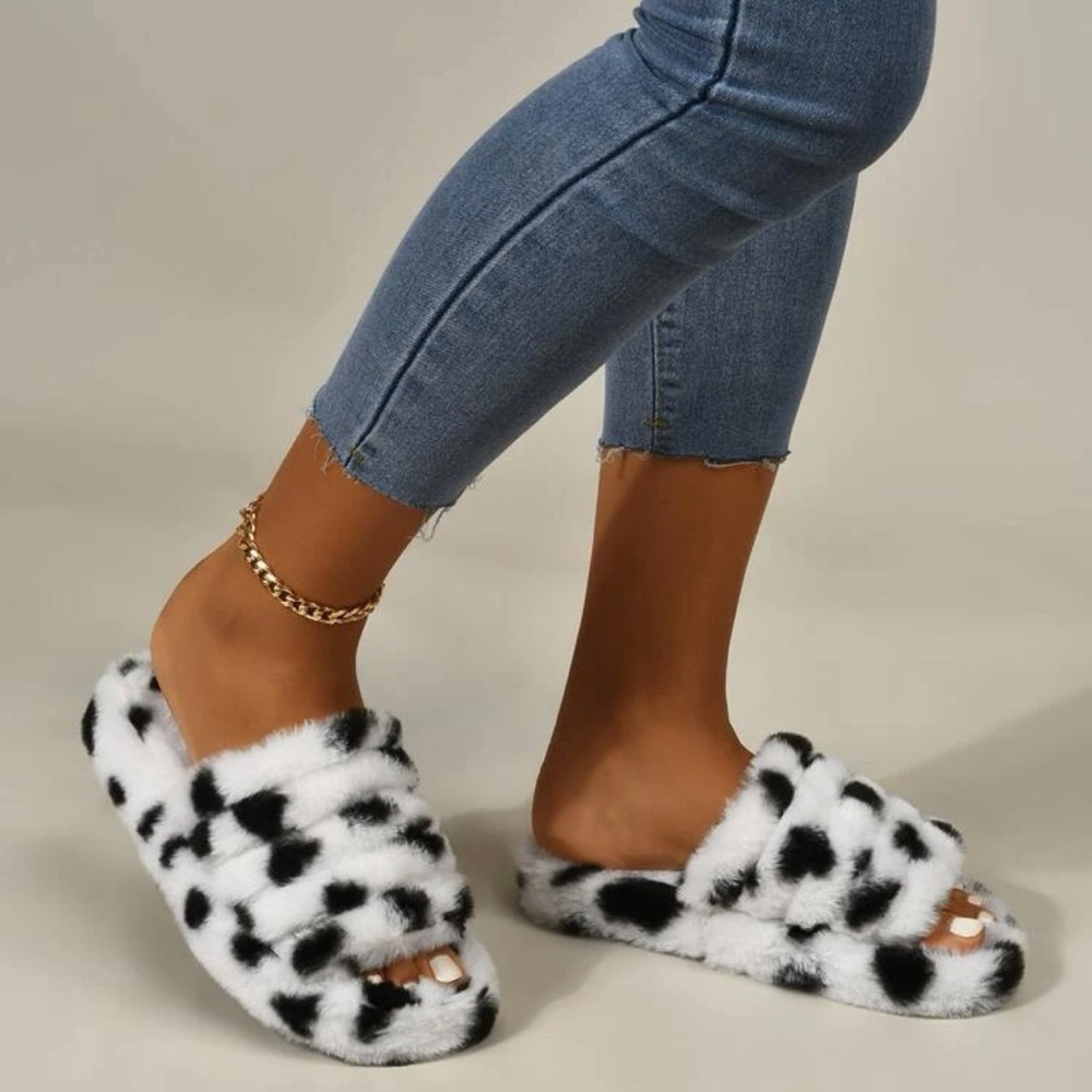 SHEIN Wide Width Cow Print Fluffy Slippers
